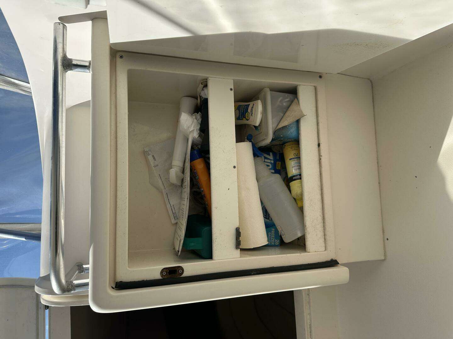 1994 Intrepid 376 Walkaround - Image 52