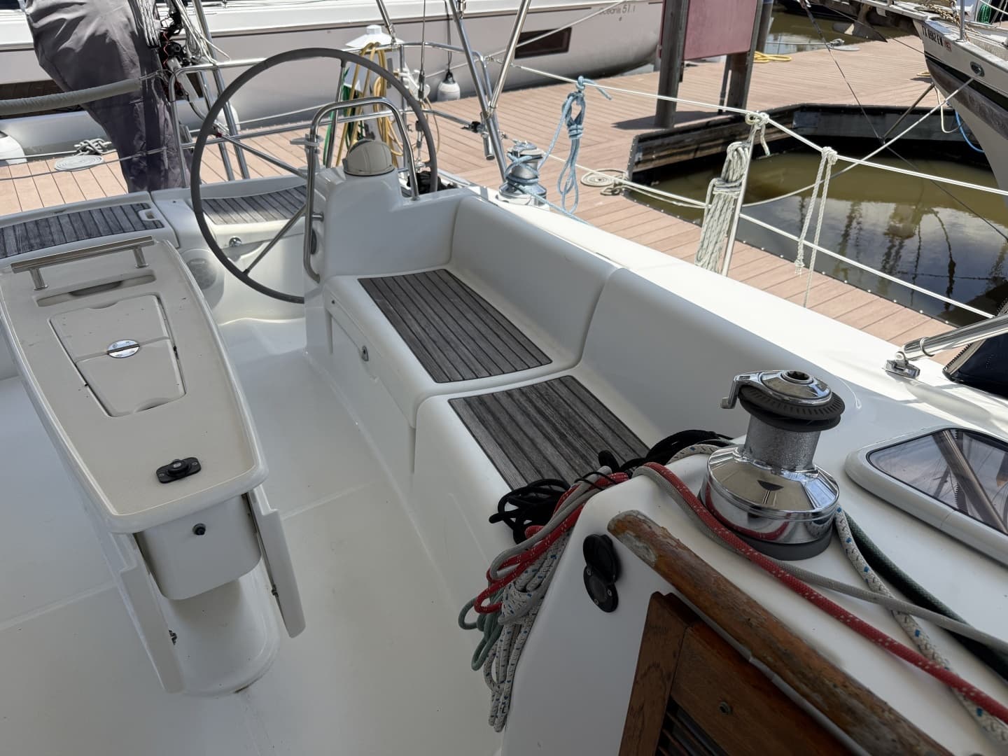 2008 Beneteau Oceanis 43 - Image 25