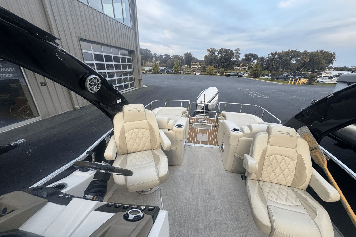 2015 Bennington 2575 QCW - 6