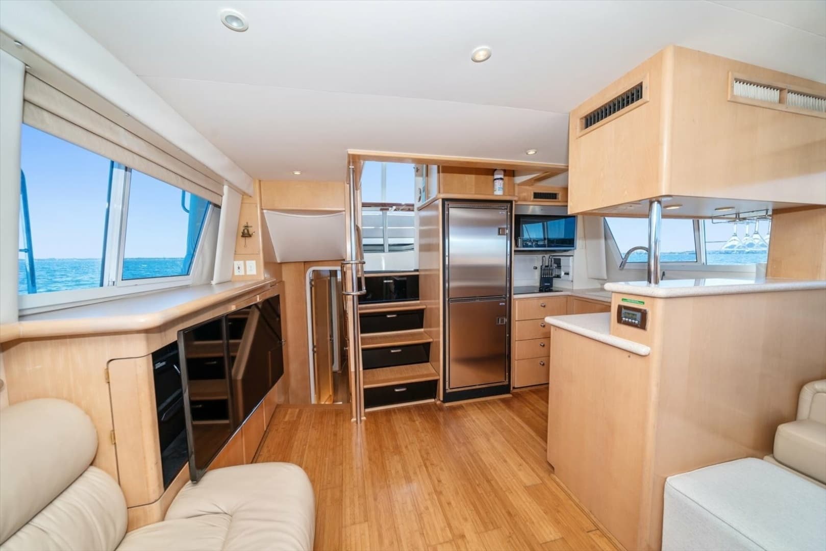 1998 Carver 455 Aft Cabin MY - Image 48