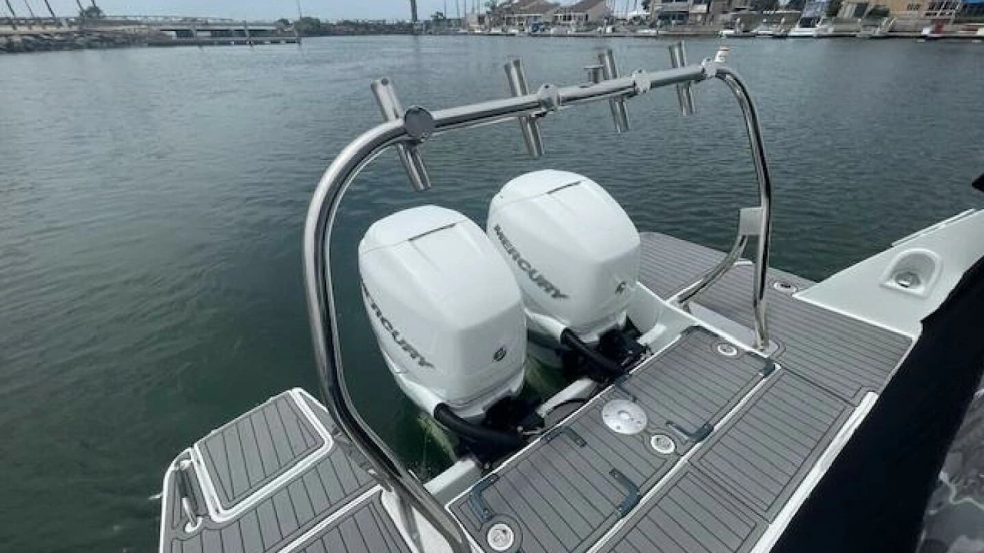 2022 Beneteau 32 Gran Turismo - Image 27