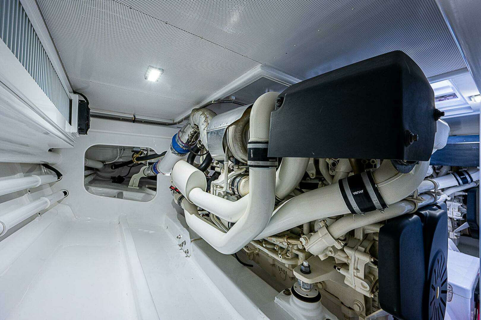2022 Maverick 50 Sport Yacht - Image 29