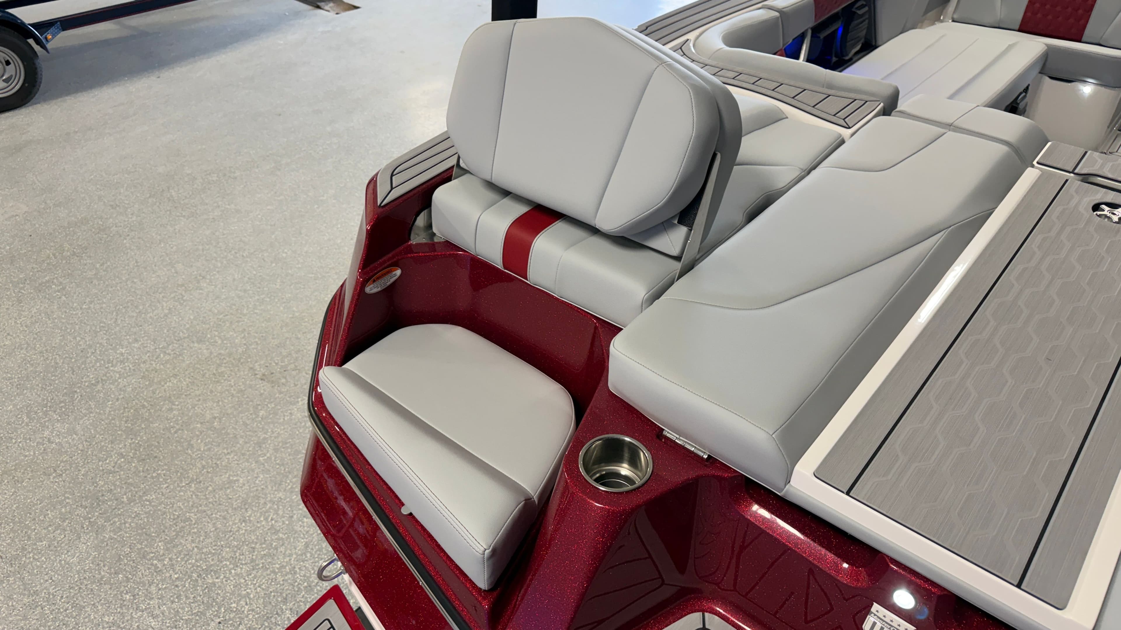 2026 MasterCraft XT22 - 17