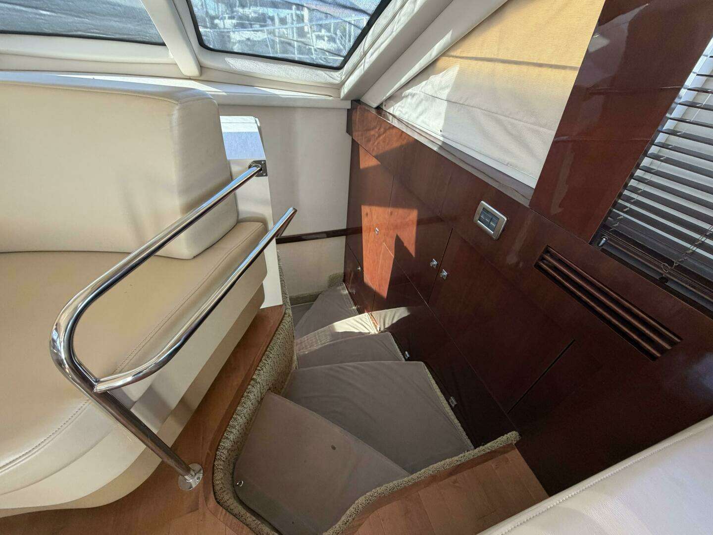 2008 Sea Ray 47 Sedan Bridge - Image 20