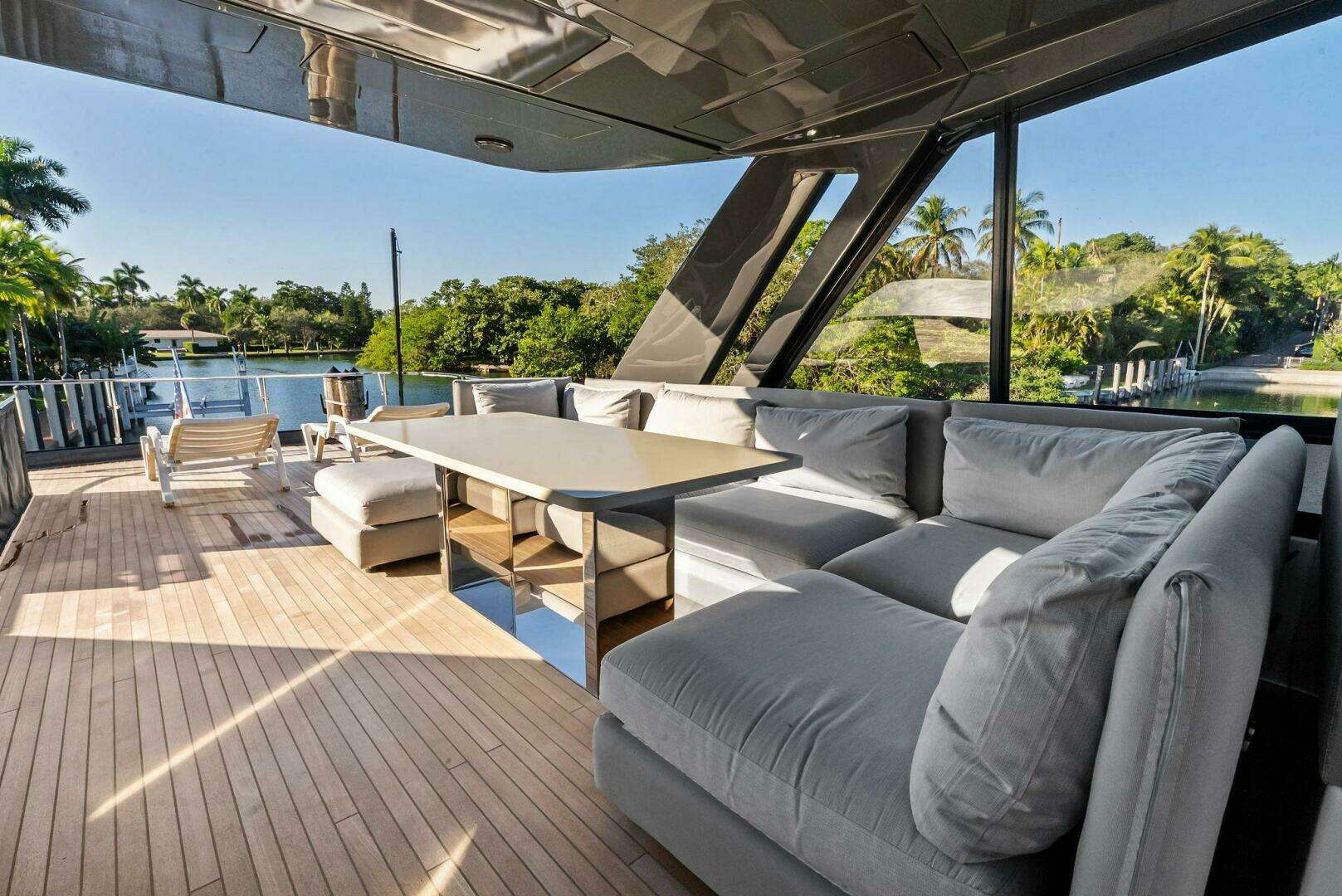 2019 Ferretti Yachts 780 - Image 19