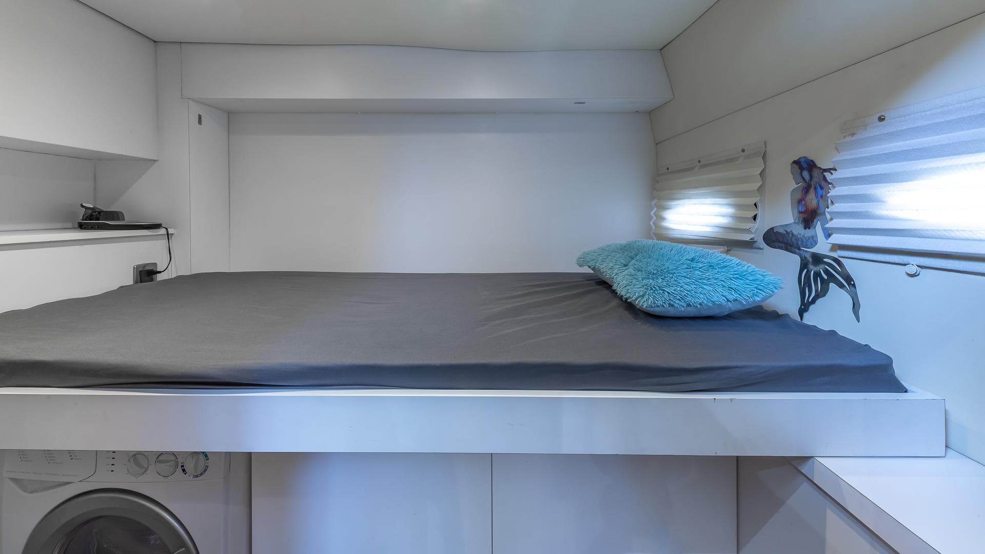 2010 Custom 650 Catamaran - 57