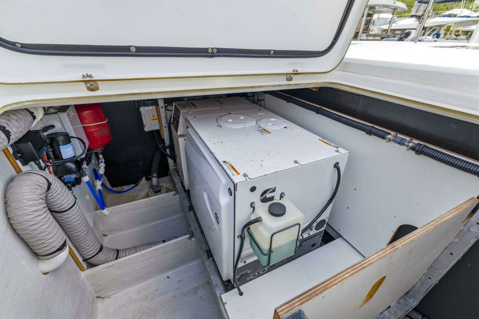 2024 Beneteau Oceanis Yacht 54 - Image 53