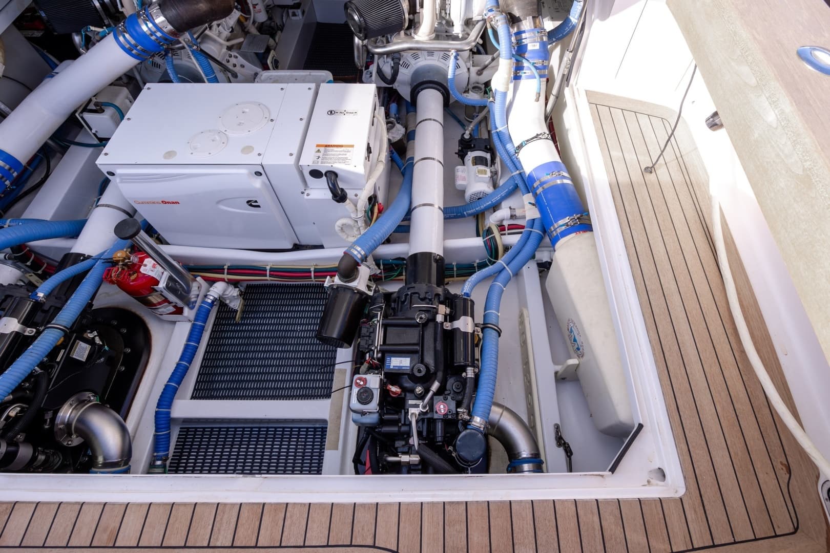 2015 Jarrett Bay Hardtop Express - Image 112