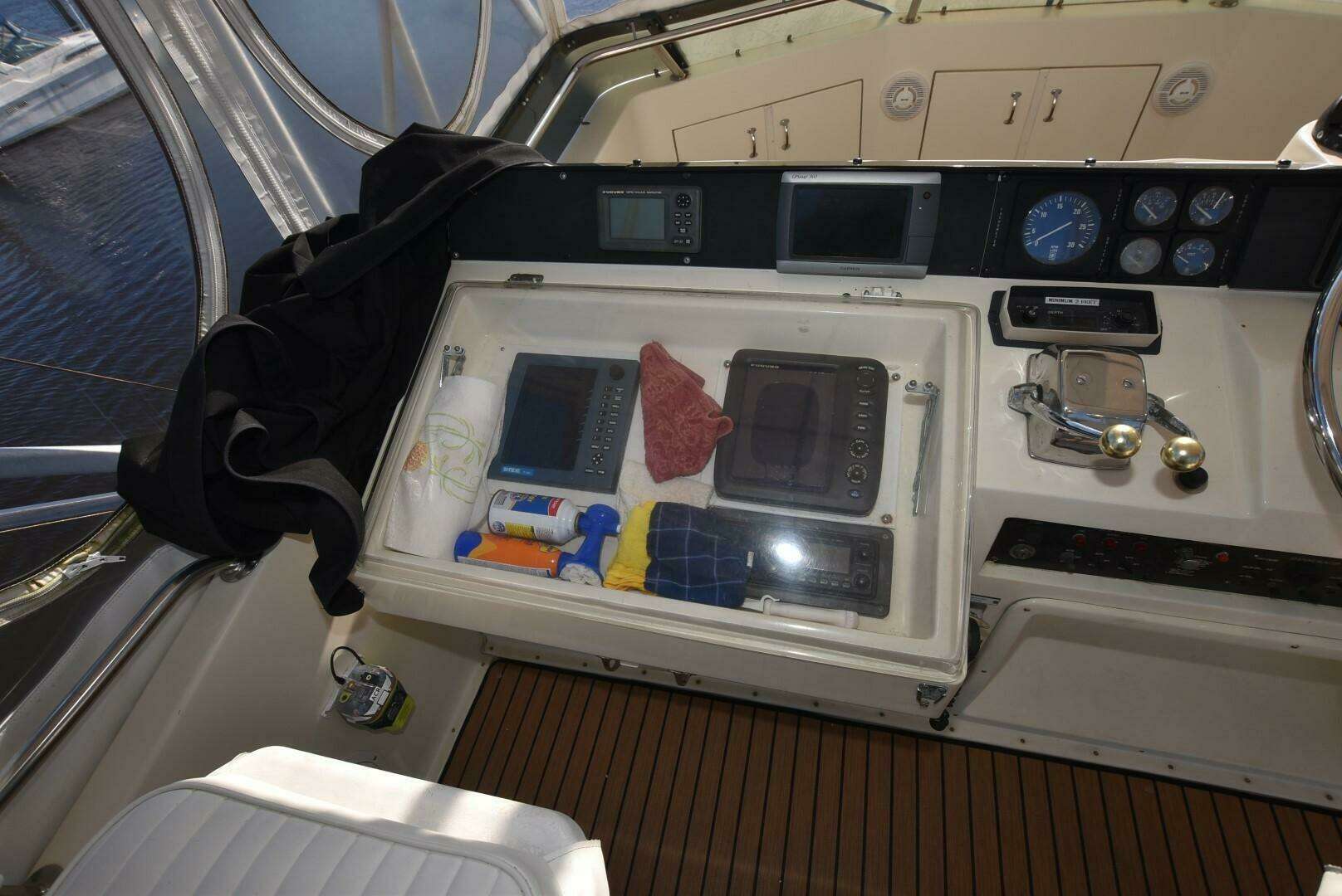 1988 Hatteras 48 Convertible - Image 21