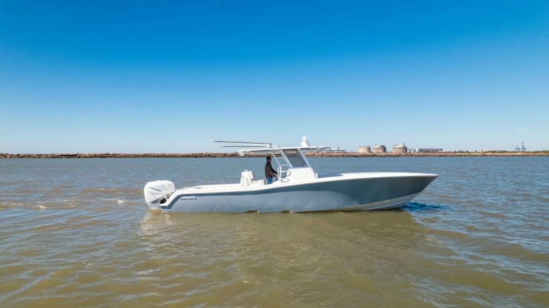 2019 Invincible 39 Open - Image 50