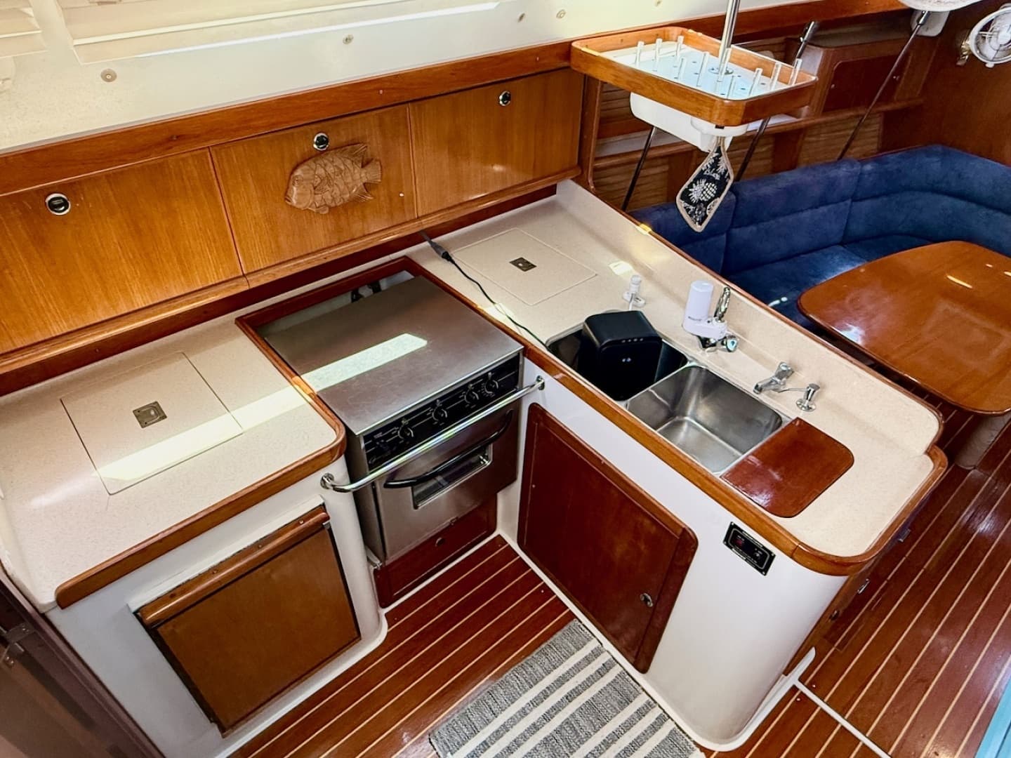 1998 Catalina 380 - Image 34
