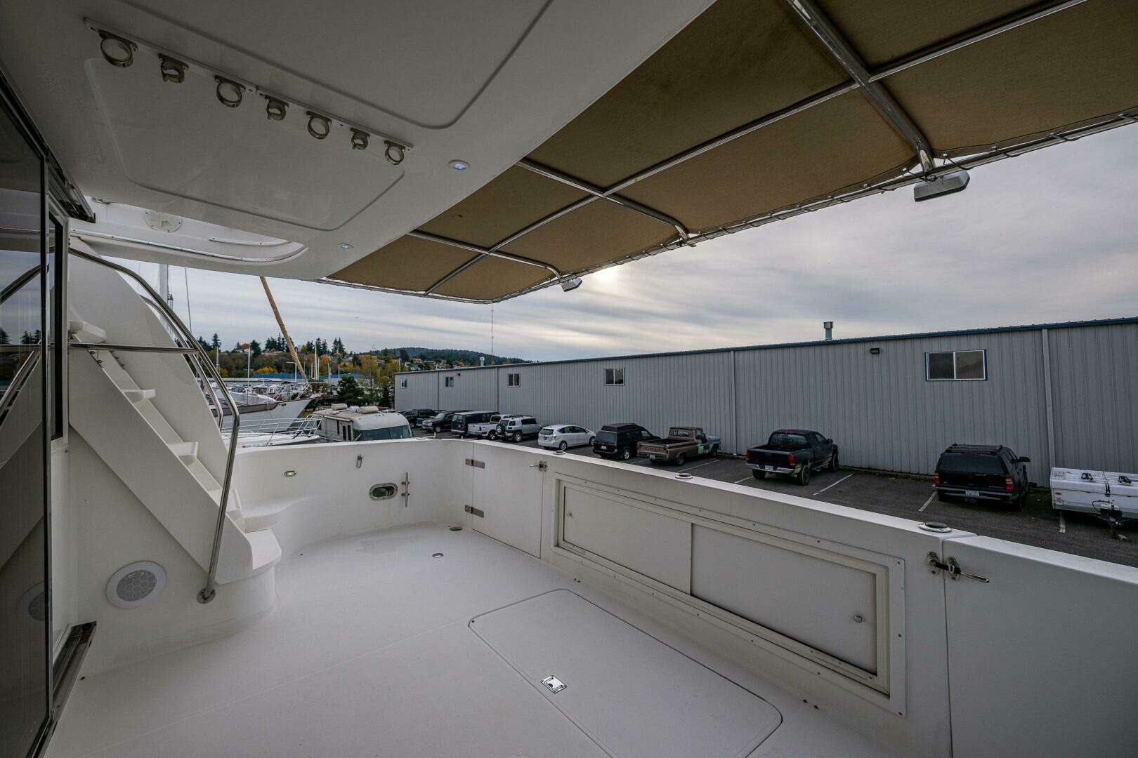 2001 Navigator 61 Pilothouse - Image 46