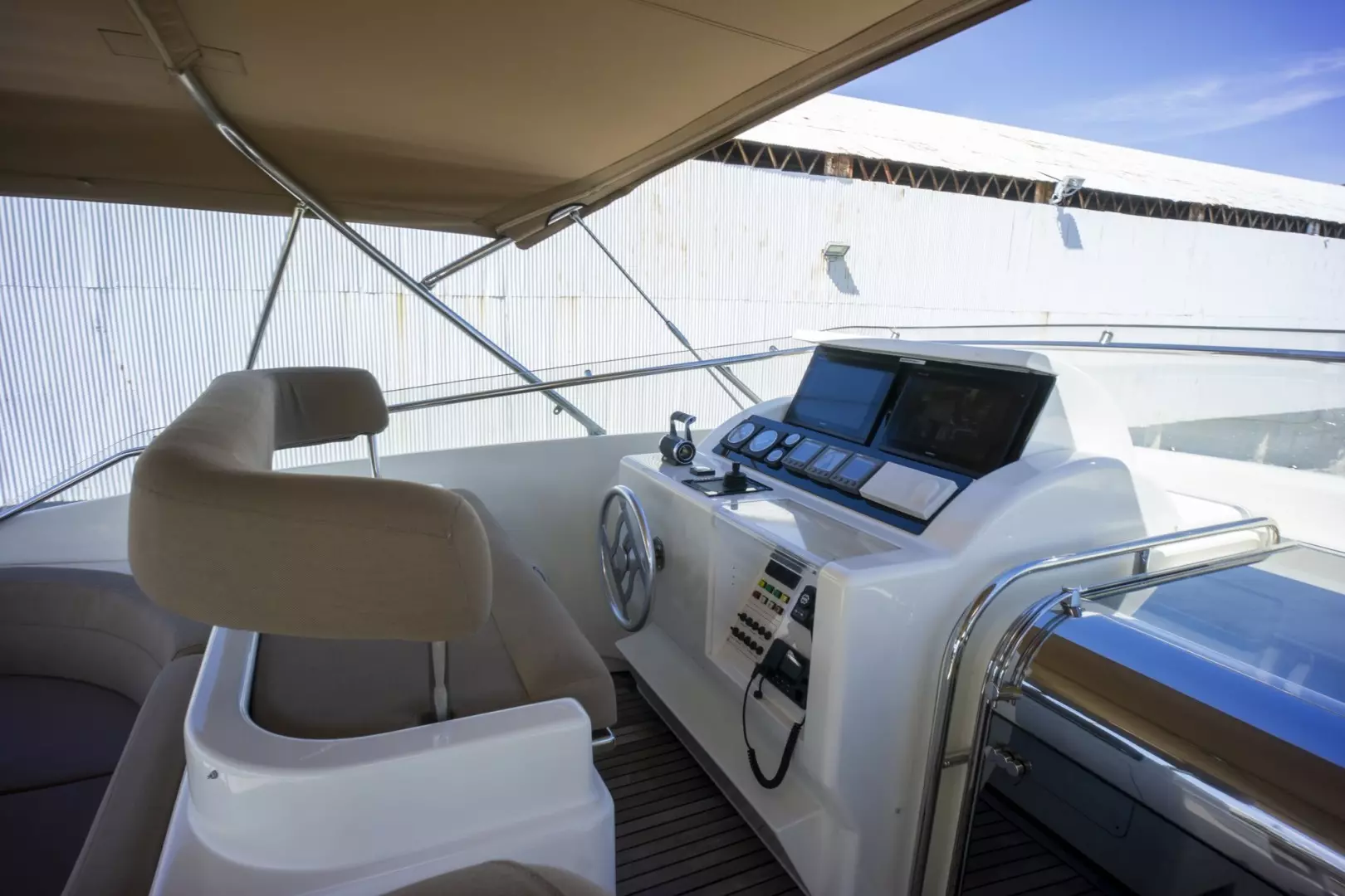 2000 Ferretti Yachts Custom Line 94 - Image 47