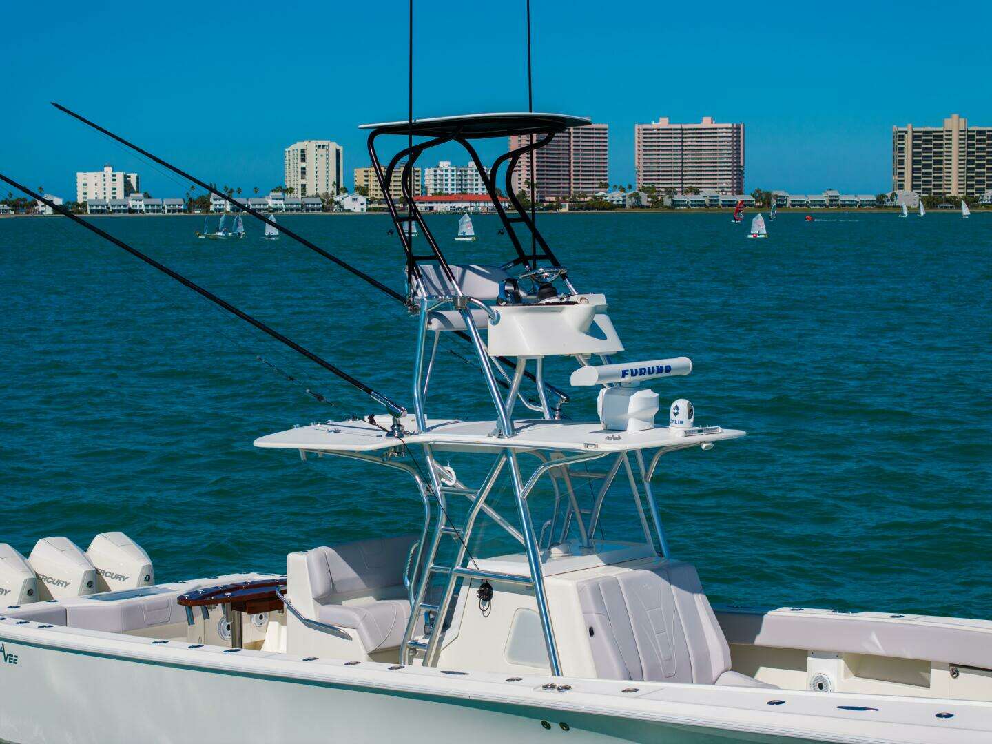 2012 SeaVee 390B - Image 24