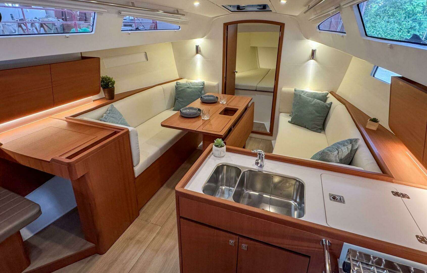 2026 J Boats J/36 - Image 8