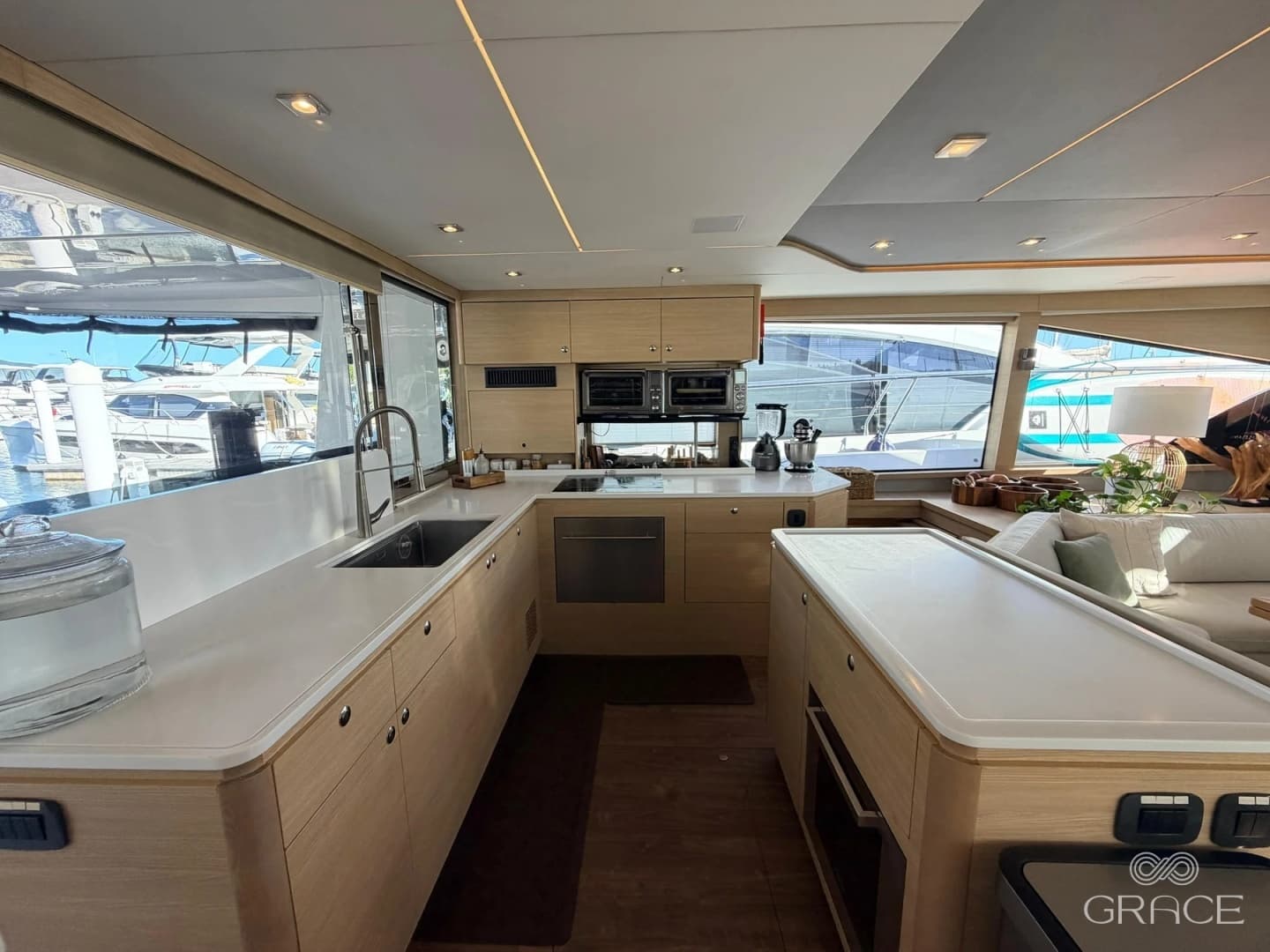 2022 Aquila 54 Yacht - Image 15