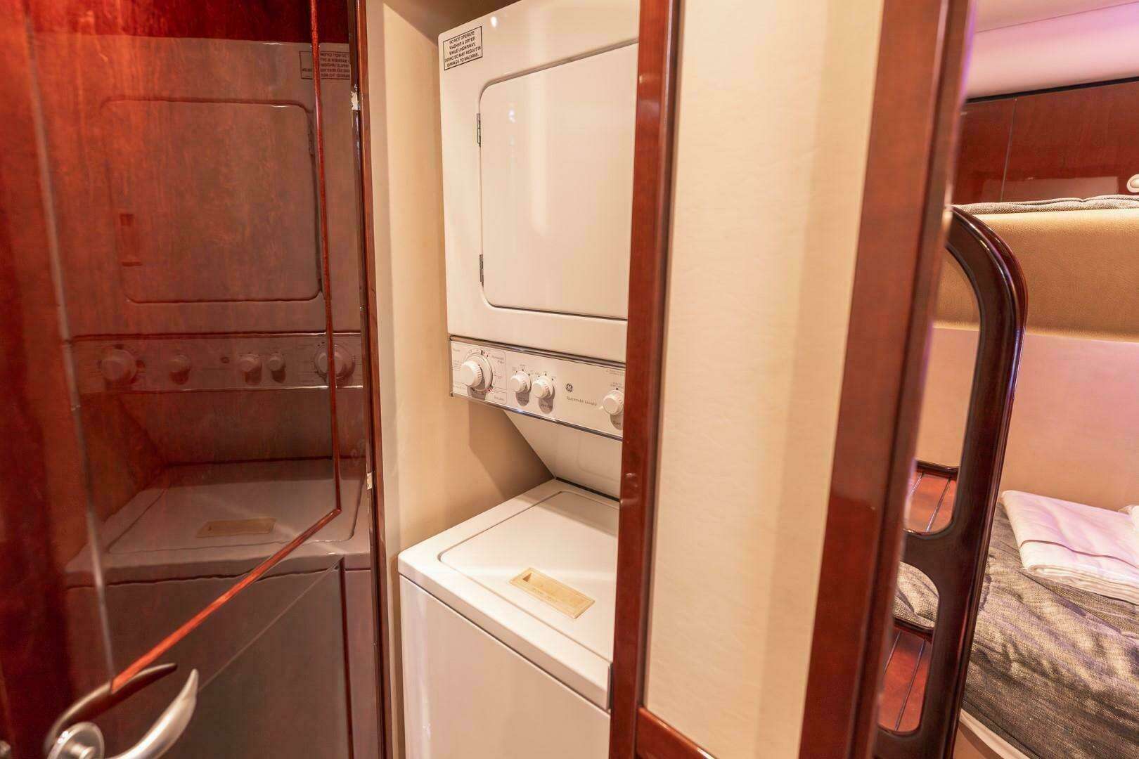 2008 Sea Ray 58 Sedan Bridge - Image 38