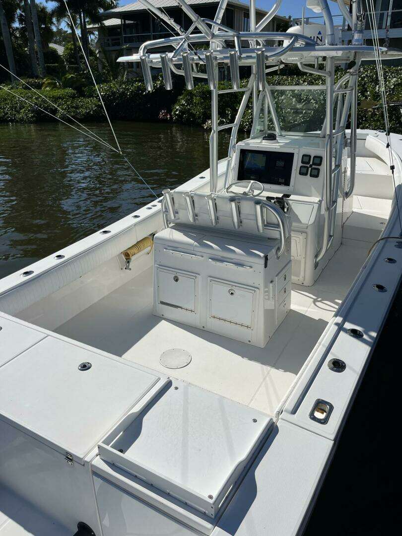 2006 Regulator 32 Center Console - Image 19