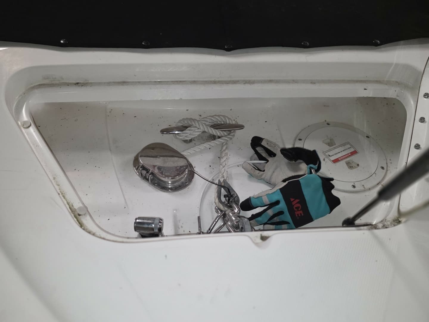 2014 Sea Ray 270 SLX - Image 25