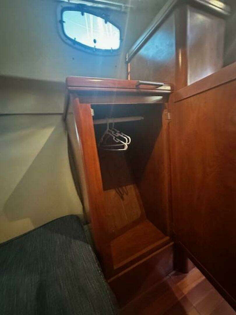 2011 Hunter 45DS - Image 49
