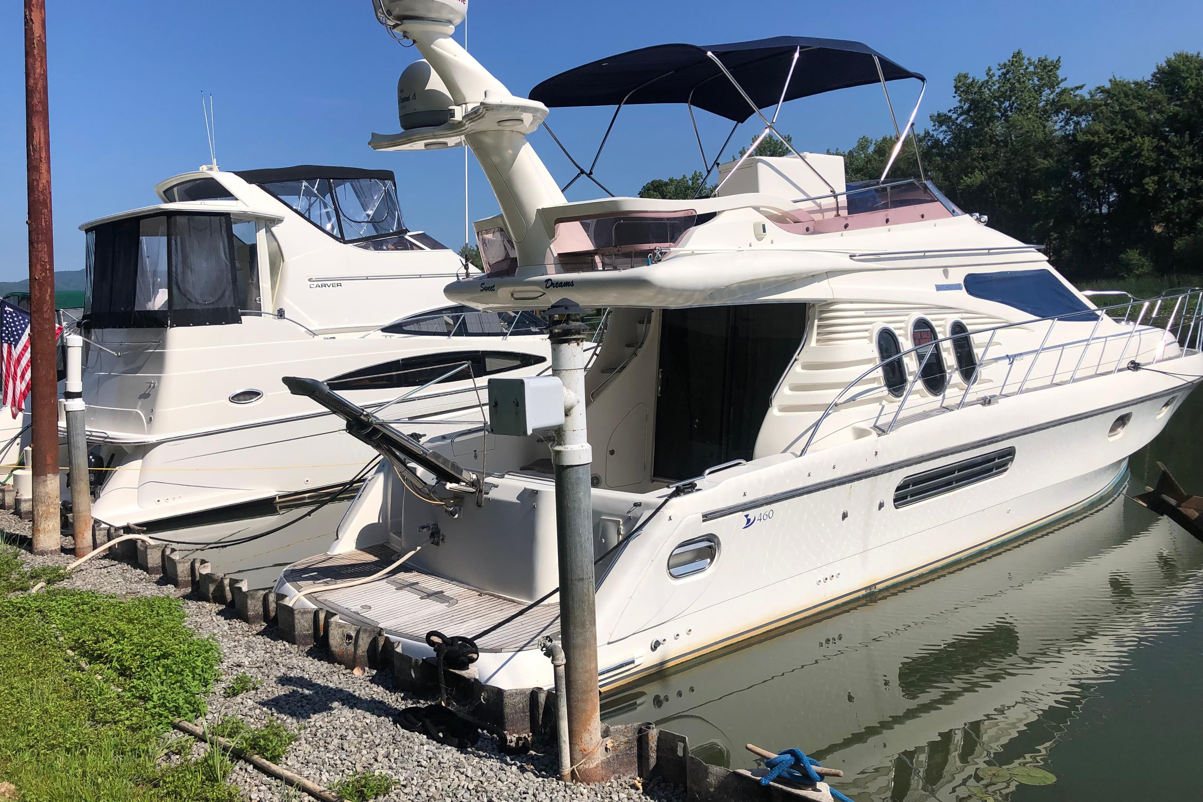 2002 Birchwood Challenger 460 Flybridge