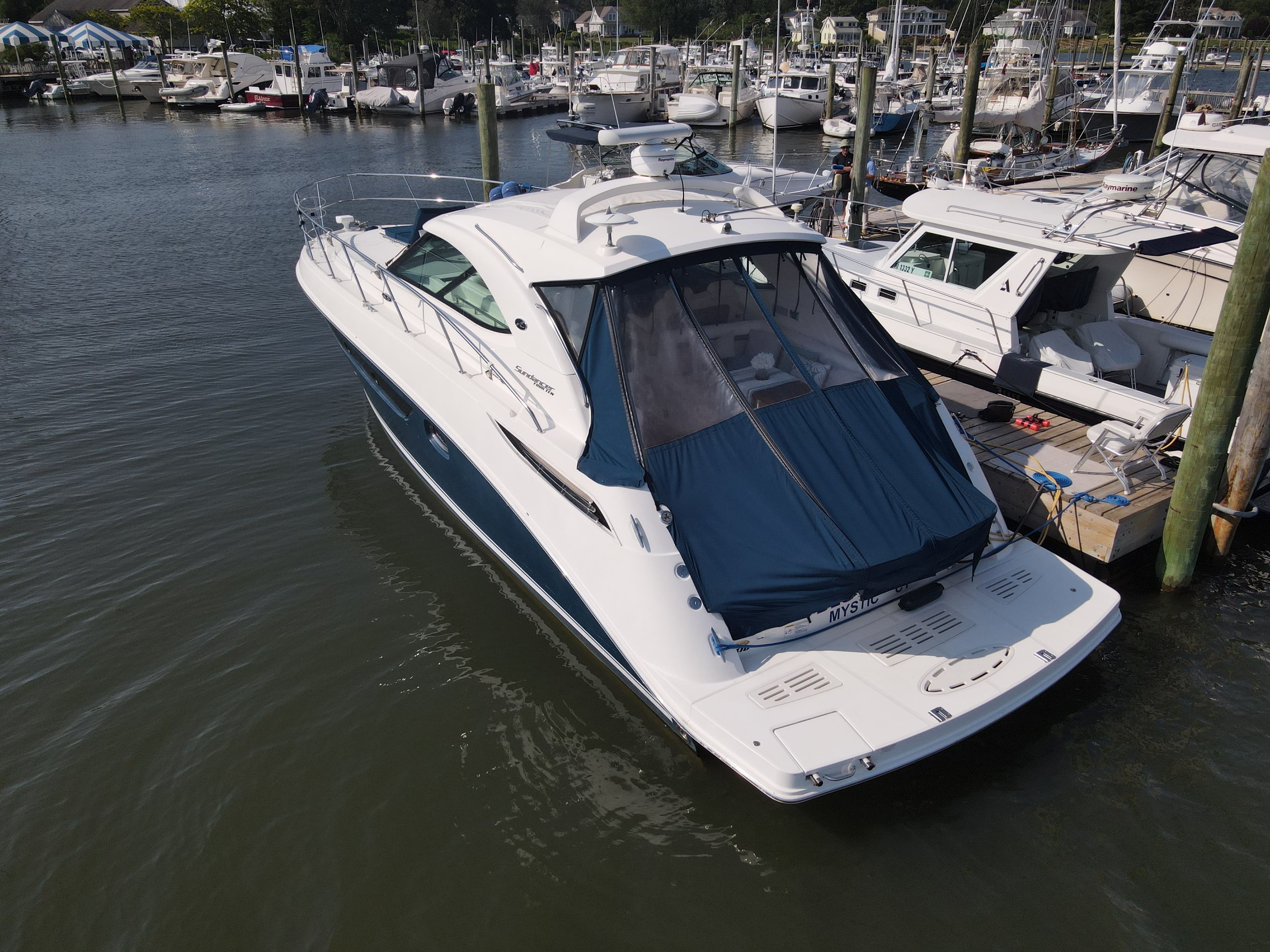2014 Sea Ray 410 Sundancer - 132
