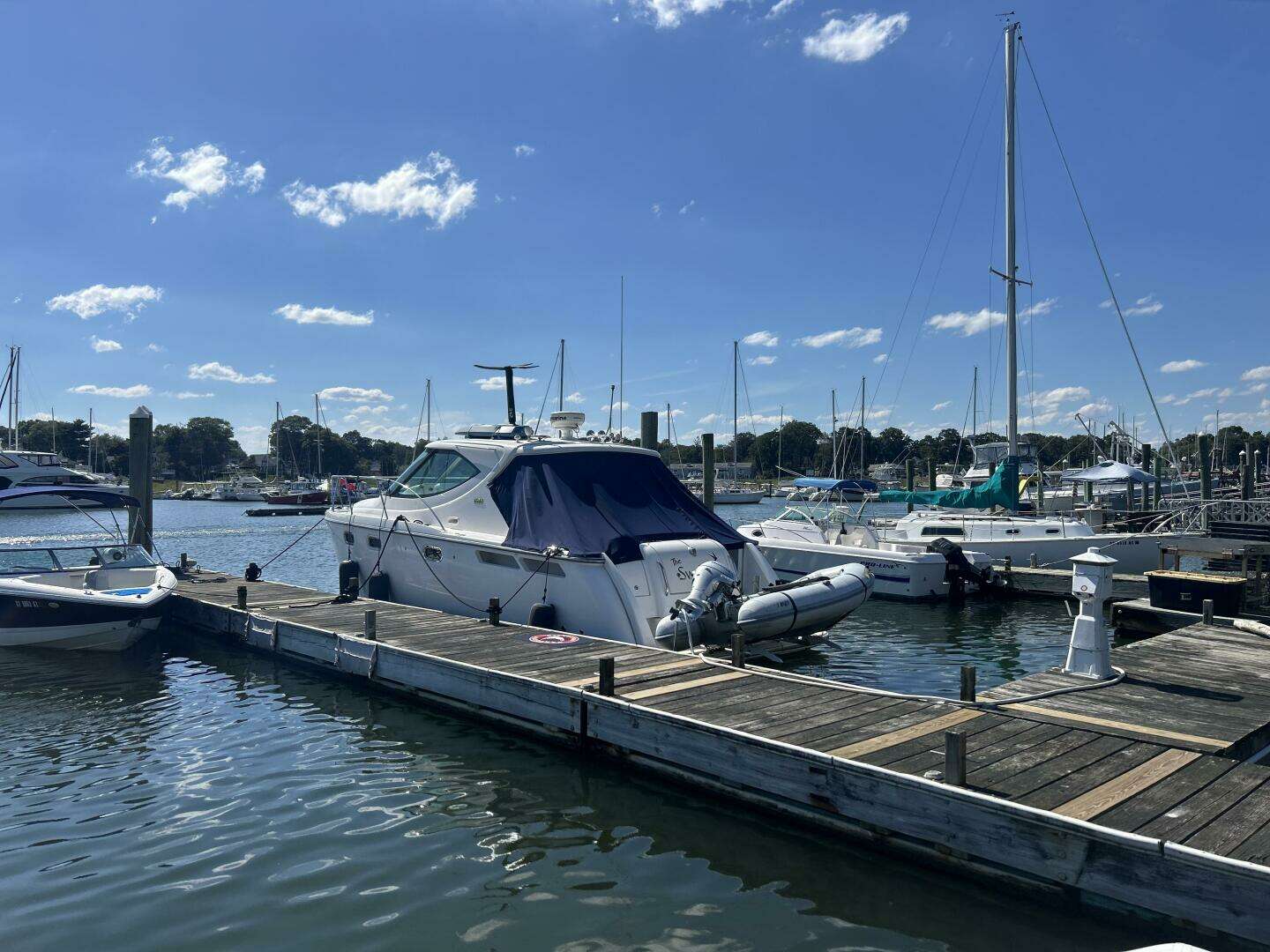 2008 Tiara Yachts 3500 Sovran - Image 2