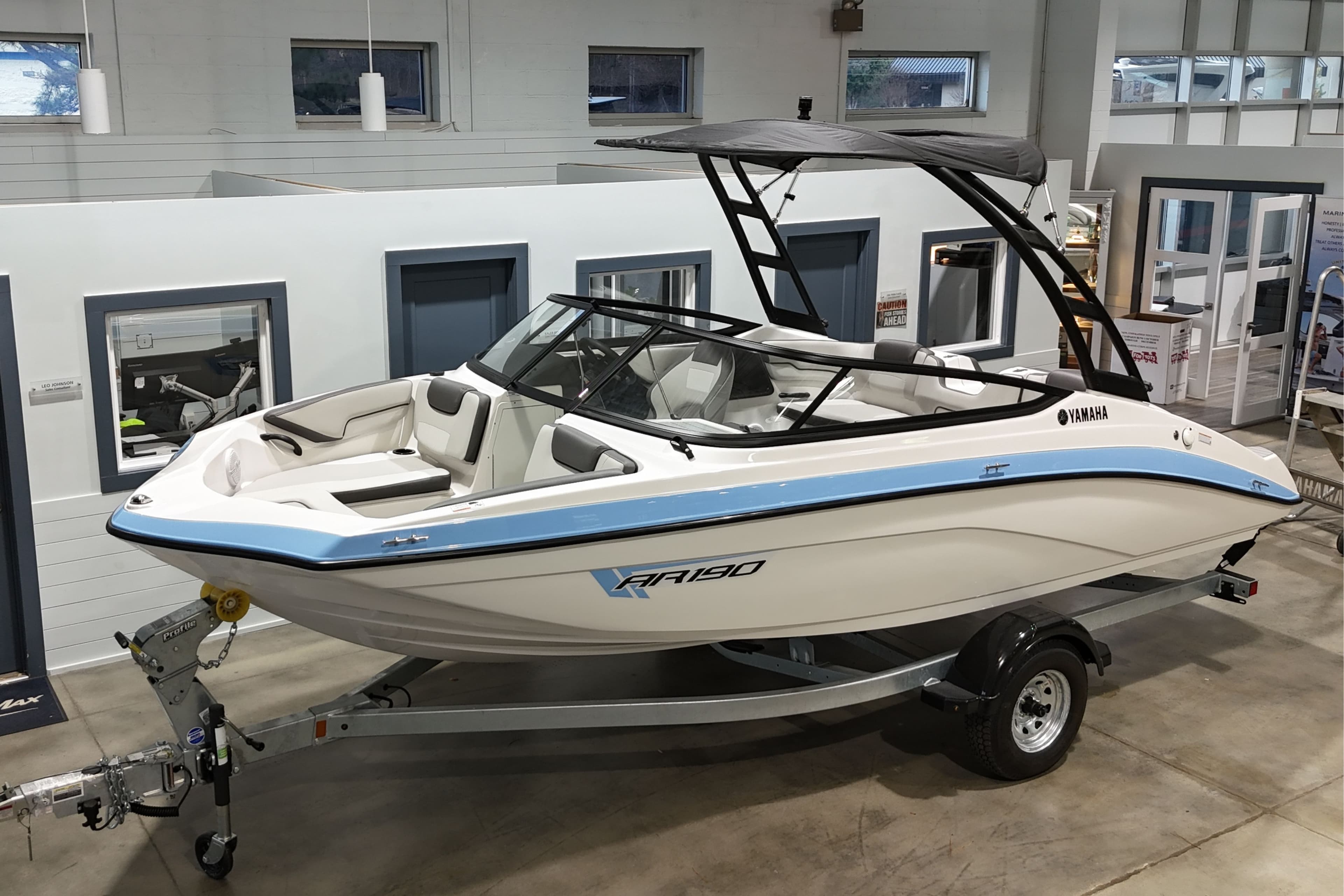 2026 Yamaha Boats AR190 - 3