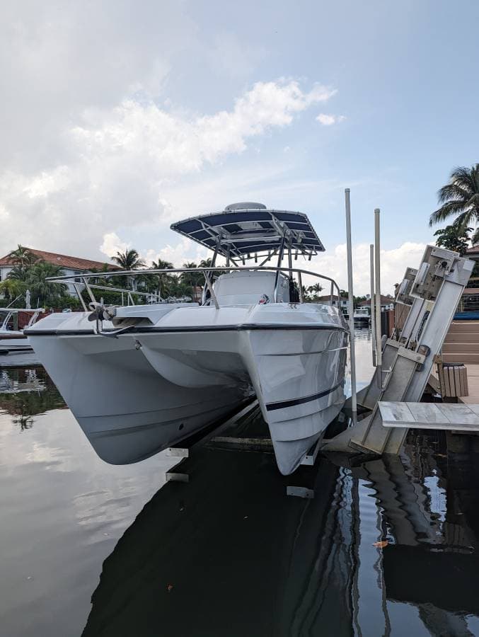 2000 Glacier Bay 260 Canyon Runner